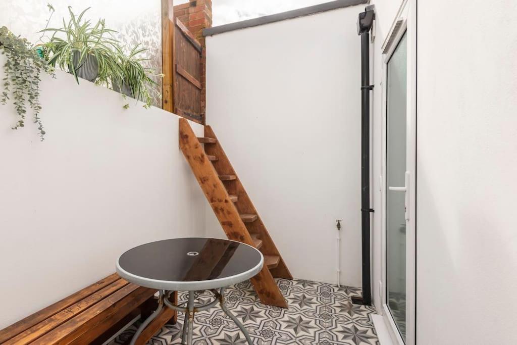 ברייטון Comfortable Flat Close To The Beach מראה חיצוני תמונה